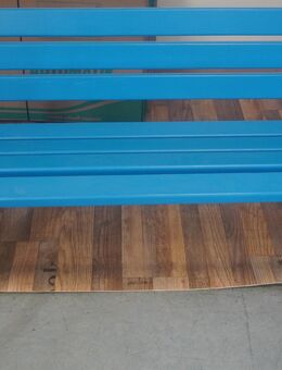 Gartenbank, blau, neu restauriert - München