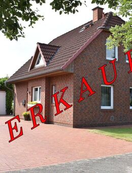 Modernes Einfamilienhaus in familienfreundlicher Lage, 5 Zimmer, großer Garten, überd. Terrasse, Doppelgarage und Kaminofen - Bücken