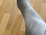 2 Wochen lang getragene Socken zu verkaufen - Leipzig