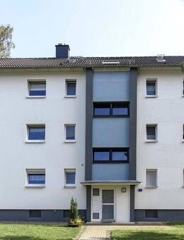 Zentrale Wohnlage im Erdgeschoss mit Balkon und neuem Wannenbad - Gelsenkirchen