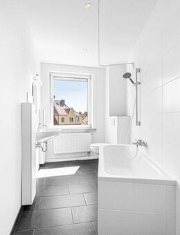 ** FREI ** WG-taugliche City-Wohnung mit Wohnküche und Tageslichtbad - Augsburg