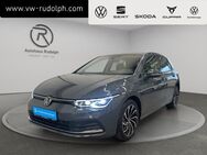 VW Golf, 2.0 TDI VIII Life Move A, Jahr 2024 - Oelsnitz (Erzgebirge)