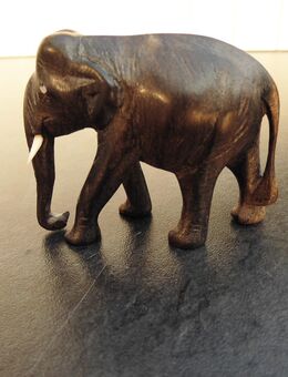 Holz Elefant Palisander? dunkel Deko-Figur 4,- - Flensburg