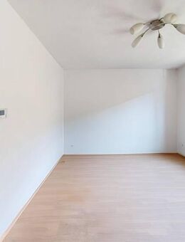 Charmante 3-Zimmer-Wohnung mit Balkon und Top-Rendite in zentraler Lage von Annweiler - Annweiler (Trifels)