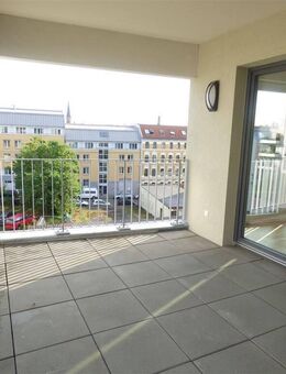 Familienfreundliche 4-Zi. Whg. m. 2 Bädern, großem Balkon, Parkett, FBH, TG -Stellplatz! - Leipzig