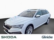 Skoda Superb, 2.0 TDI Combi, Jahr 2023 - Kassel