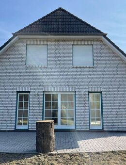 Modernisiertes Einfamilienhaus mit großzügigem Garten in begehrter Lage von Kirchweyhe - Weyhe