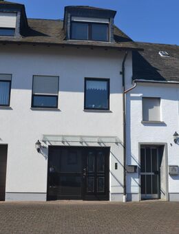 Zwei Häuser mit großem Grundstück zum Kauf in Osburg - Osburg