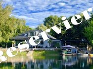 Freistehendes Einfamilienhaus mit See in Alleinlage in Karlsuhe Stadt zu verkaufen. - Karlsruhe
