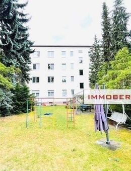 IMMOBERLIN.DE - Ansprechend geschnittene Wohnung mit Südbalkon - Berlin