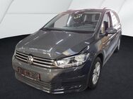 VW Touran, 2.0 TDI Comfortline, Jahr 2023 - Pfaffenhofen (Ilm)