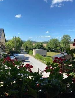 Schöne, gemütliche 3-R.-Eigentumswohnung mit Balkon und EBK zur Selbstnutzung in 02627 Wurschen zu verkaufen! - Weißenberg