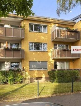 IMMOBERLIN.DE - Behagliche Wohnung mit Südwestbalkon & Pkw-Stellplatz in schöner Ruhelage - Berlin