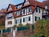 Repräsentatives modernisiertes Fachwerkhaus mit drei Wohneinheiten, großem Garten und Nebengebäuden - Bad Brückenau