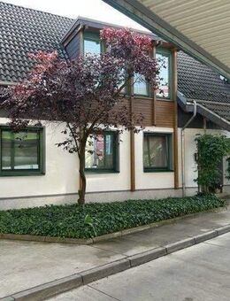 !! Pächter werden !! Wohnen und Arbeiten nah beieinander - Tankstelle/Waschanlage inkl. hochwertig gebautes Wohnhaus in 39264 Lindau - Zerbst (Anhalt)