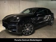 Porsche Cayenne, E-Hybrid Coupe | | |, Jahr 2022 - Plattling