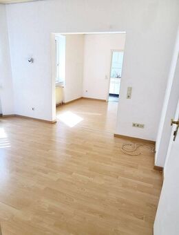 GRUNDform - Immobilien & Verwaltung ! Lust auf Wohnen ? 2,5 Zimmer Wohnung über 2 Etagen ! - Wiesbaden