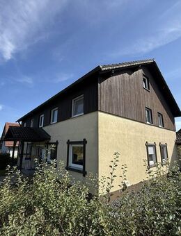 Moderne Eigentumswohnung mit Balkon und Stellplatz in ruhigen 4-Parteien-Haus! - Wiesau