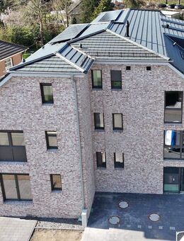 Bezugsfertiger Neubau mit fünf Wohneinheiten - Rellingen