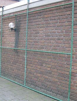 Rankgitter aus stabilem Stahlrohr geschweißt preiswert abzugeben - Wesseling