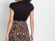 LASCANA Jerseykleid mit Paperbag-Bund