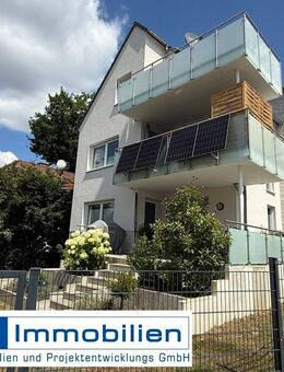 *** Attraktive 3-Zimmer-Dachgeschoss-Wohnung mit Balkon und Garage *** - Mühlheim (Main)