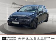 VW Golf, 2.0 TSI VIII R Akra, Jahr 2021 - Nürtingen