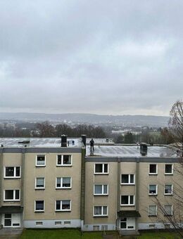 Sanierte 2-Zimmer mit Balkon und traumhaftem Weitblick über Wuppertal sowie EBK - Wuppertal