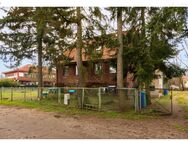 2.605 qm Baugrundstück: Zweifamilienhaus mit Charme und hervorragender Anbindung im Mischgebiet - Hoppegarten