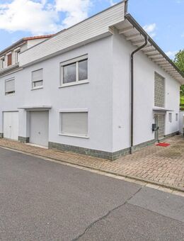 Charmantes Einfamilienhaus mit kleiner Einliegerwohnung in ruhiger Lage von Lützelbach - Lützelbach