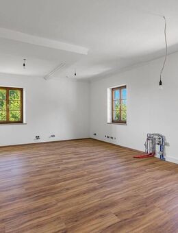 Wohnen & Wohlfühlen im Schloss - Barrierefreie 3-Zimmer-Wohnung mit Spa I Erstbezug nach Sanierung - Bad Griesbach (Rottal)