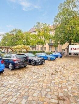 IMMOBERLIN.DEToplage! Helle vermietete Altbauwohnung mit Südwestterrasse & Garten - Berlin
