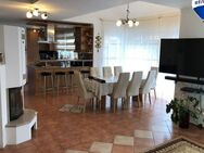 Gepflegtes Einfamilienhaus mit Einliegerwohnung in Lübbecke zu verkaufen! - Lübbecke