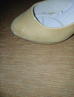 High heels sds Beige wildlederimitat 37 gebraucht - Leverkusen