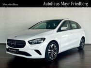 Mercedes B 200, PROGRESSIVE PANODACH EASYPACK, Jahr 2023 - Friedberg