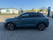 VW T-Roc, 1.5 TSI Black Line R-Line, Jahr 2024 - Achern