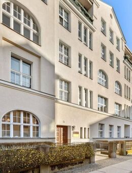 Großzügiges Wohnen in der Beletage - Familienwohnung mit Fahrstuhl in Westend - Berlin