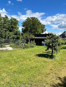 Wohnen mit Weitblick – Zweifamilienhaus auf großem Grundstück mit Entwicklungspotenzial - Wyhl (Kaiserstuhl)