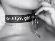 Yes Daddy! Mindestens 18 jähriges Girlie gesucht - Hamburg