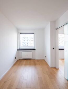 Bezugsfreies Studio-Apartment in Top-Lage mit Einbauküche, Balkon und Concierge-Service - Berlin