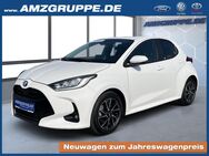 Toyota Yaris, Hybrid 5tg Winterpak, Jahr 2023 - Stollberg (Erzgebirge)