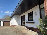 Exklusiver Einfamilienhaus - Bungalow mit Atelier, Atrium, Wintergarten und Keller unmittelbar am Forst Klövensteen - Pinneberg