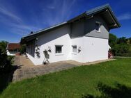 Hengersberg: Architektenhaus m. Sichtdachstuhl u. Galerie in ruhiger ebener Wohnlage - Hengersberg