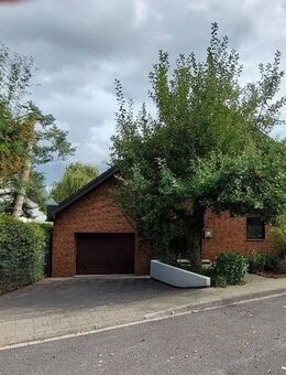 Kreuzau-Winden: Freistehendes Wohlfühlhaus mit Büro - Leben und Arbeiten unter einem Dach - Kreuzau