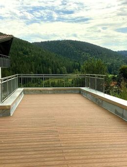 Traumhafte 3-Zimmer-Wohnung mit Riesen-Terrasse: Ein Wohnparadies zum Verlieben! - Bad Wildbad