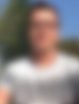 Lar*** - Monheim (Rhein)