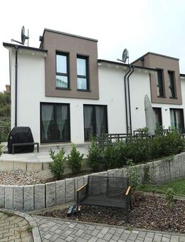 Neuwertige Doppelhaushälfte mit Terrasse, & Photovoltaik in schöner Lage von Rheinfelden-Karsau - Rheinfelden (Baden)