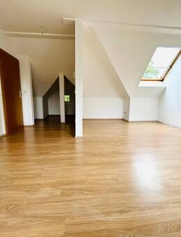 stilvolle 4 Raum Maisonette-Wohnung mt Balkon in top gepflegter Wohnanlage in Meuselwitz! - Meuselwitz