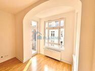 3-Zimmer-Altbauwohnung mit Erker, Balkon, modernem Bad und neuer Küche - zentrumsnah - Schwerin