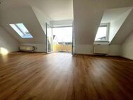 Helle 3 Zimmer Wohnung mit 2-Balkonen & TG-Stellplatz - Lauf (Pegnitz)